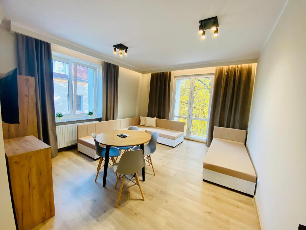 Gold Apartament Швіднік Екстер'єр фото